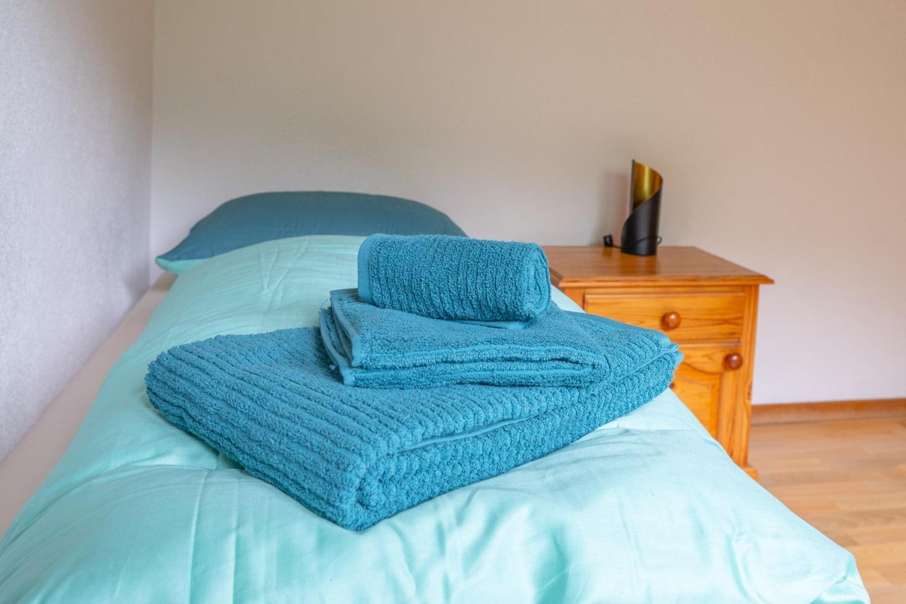 Chrona Bed & Breakfast Jenaz Camera foto