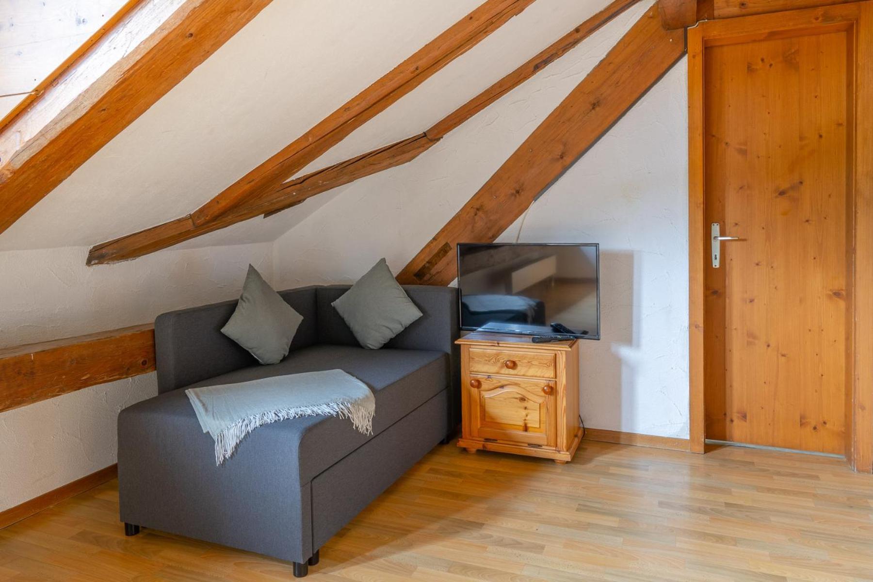 Chrona Bed & Breakfast Jenaz Camera foto