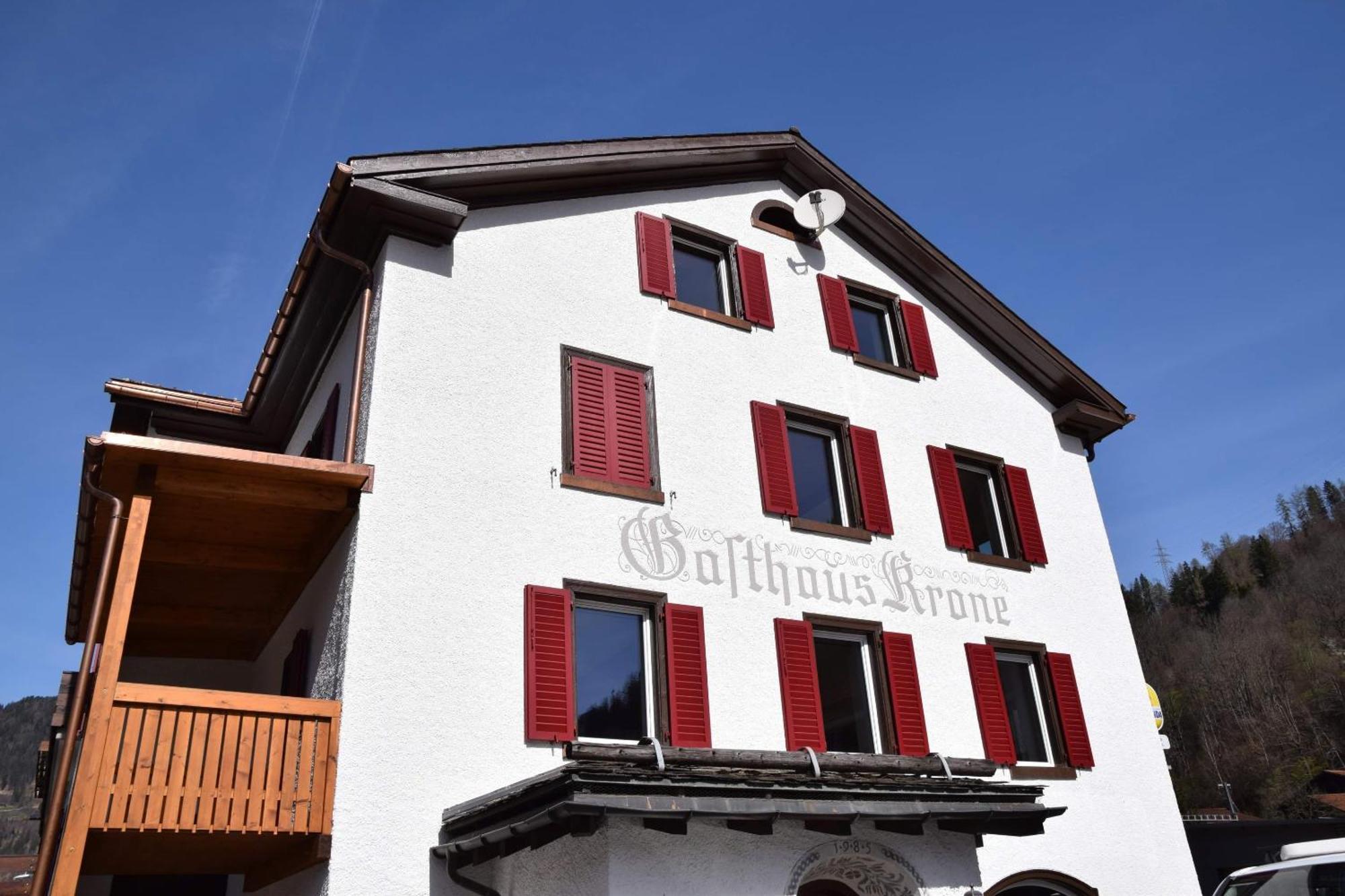 Chrona Bed & Breakfast Jenaz Esterno foto